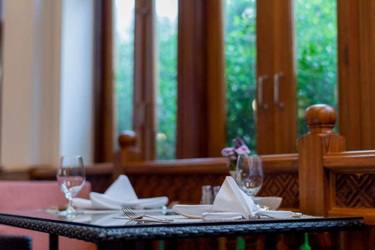 The Empress Premier Chiang Mai - Sha Extra Plus Kültér fotó A place setting at a restaurant