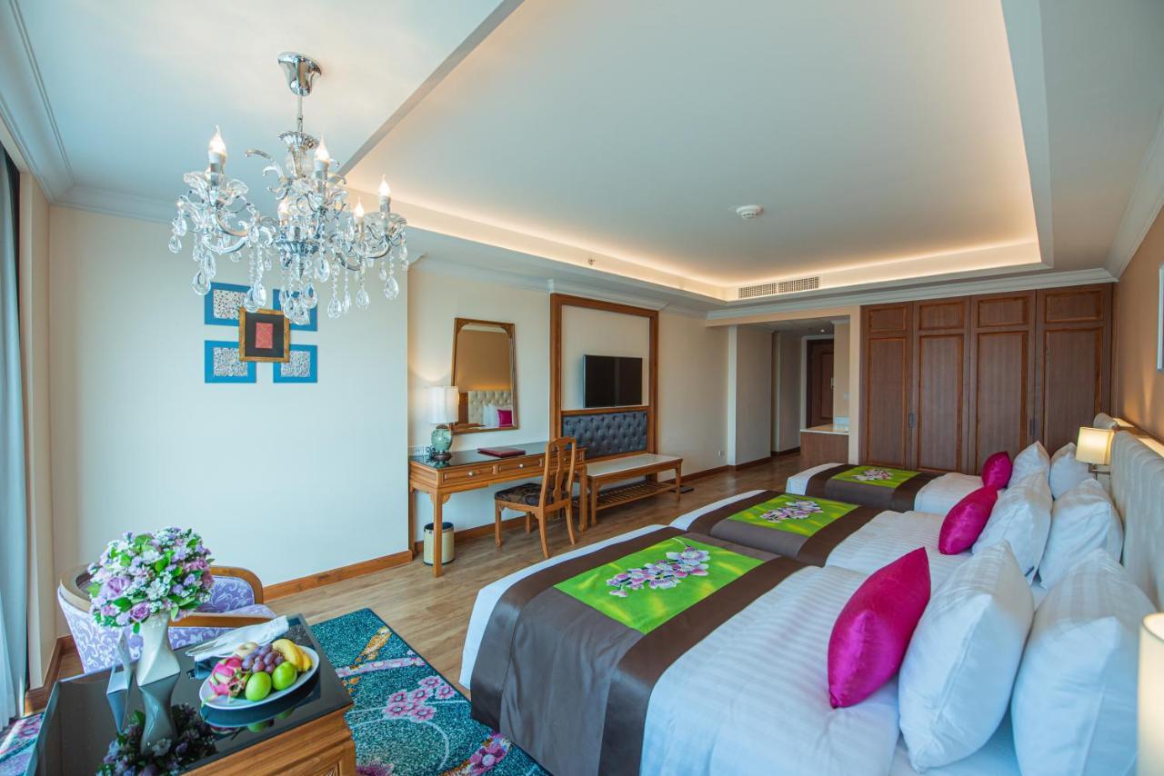 The Empress Premier Chiang Mai - Sha Extra Plus Kültér fotó Deluxe Suite