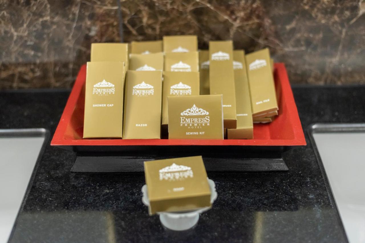 The Empress Premier Chiang Mai - Sha Extra Plus Kültér fotó Emirates First Class in-flight amenities