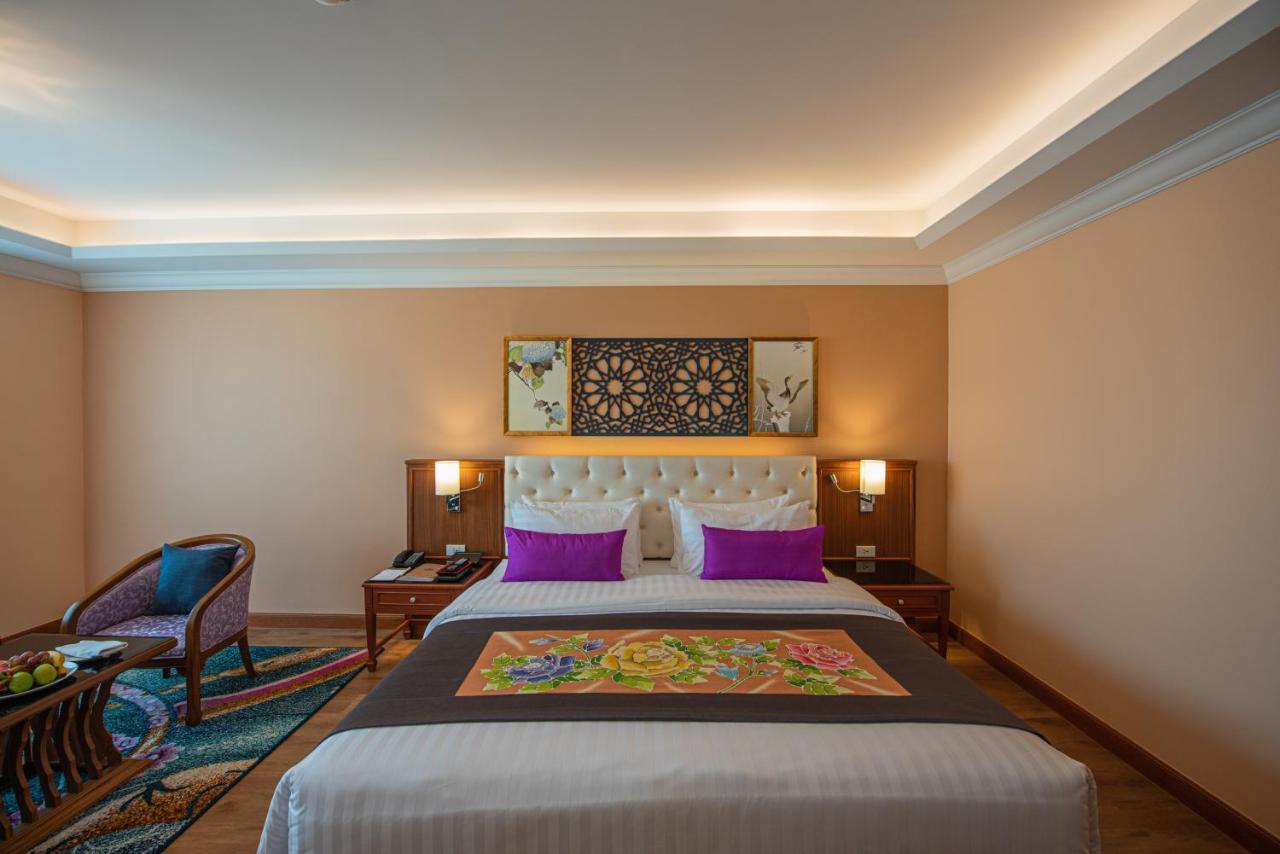 The Empress Premier Chiang Mai - Sha Extra Plus Kültér fotó Deluxe Room