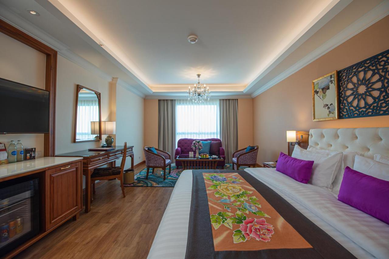 The Empress Premier Chiang Mai - Sha Extra Plus Kültér fotó Deluxe Suite