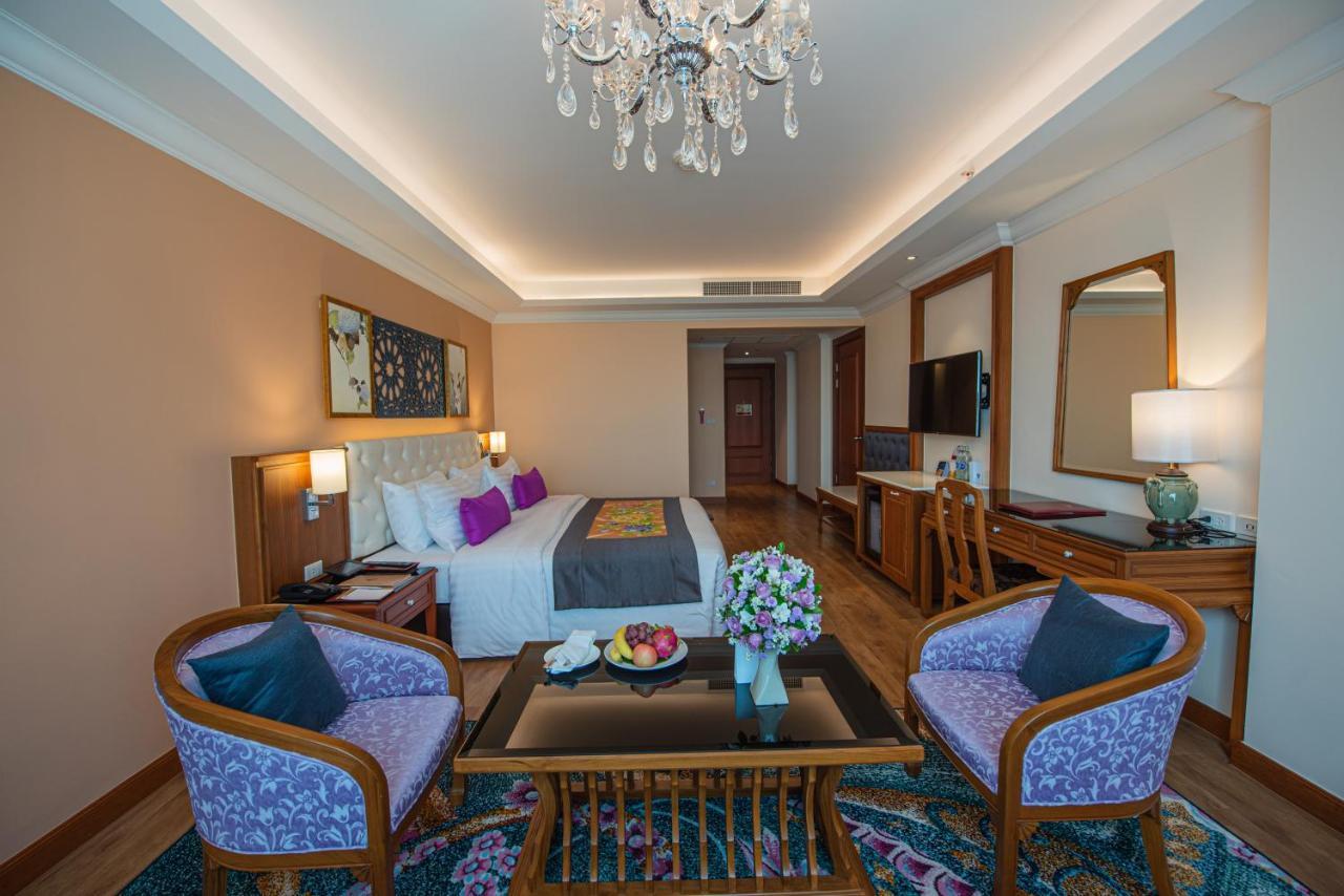 The Empress Premier Chiang Mai - Sha Extra Plus Kültér fotó Deluxe Room